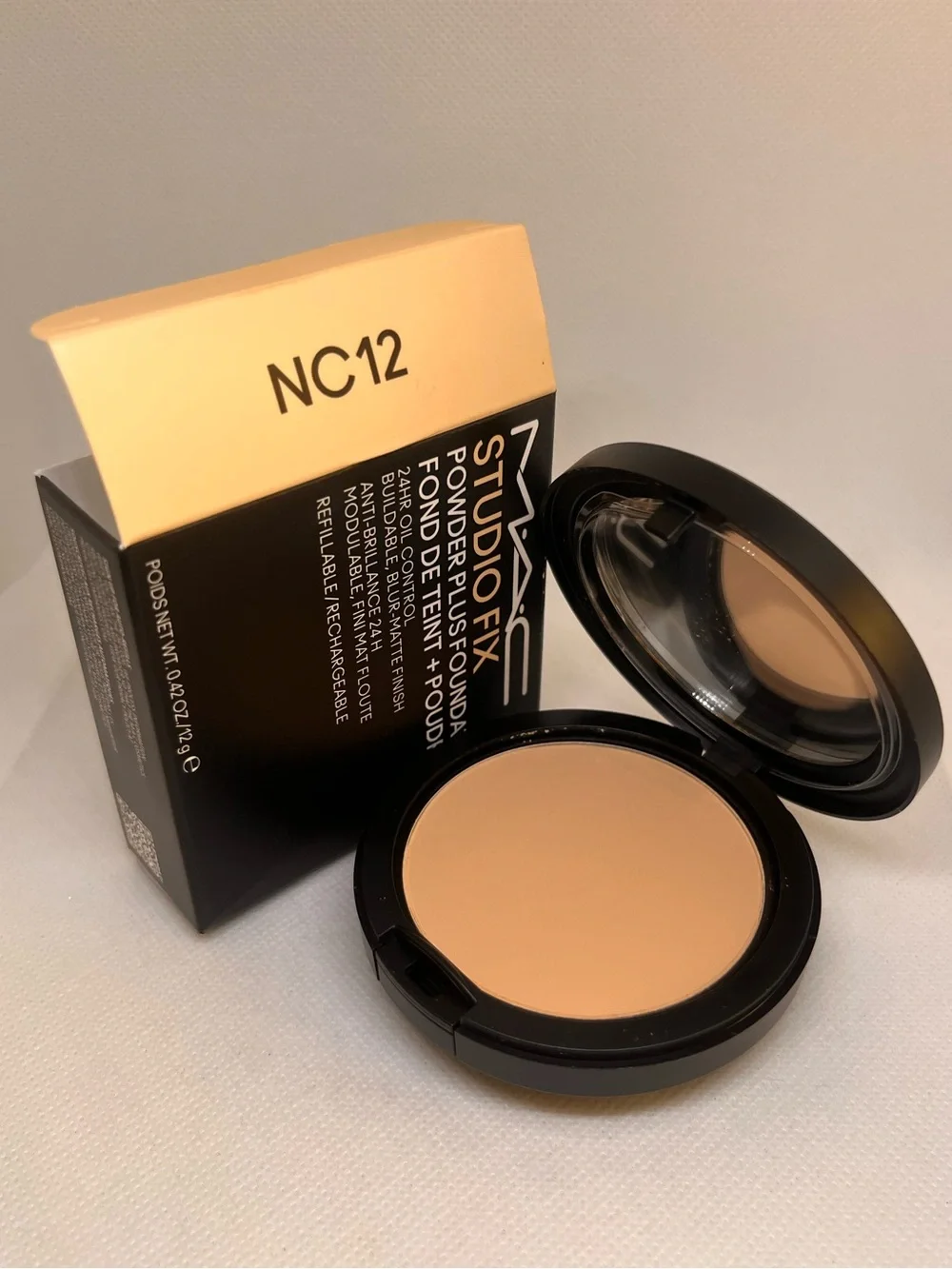 New MAC Studio Fix Powder Foundation NC12